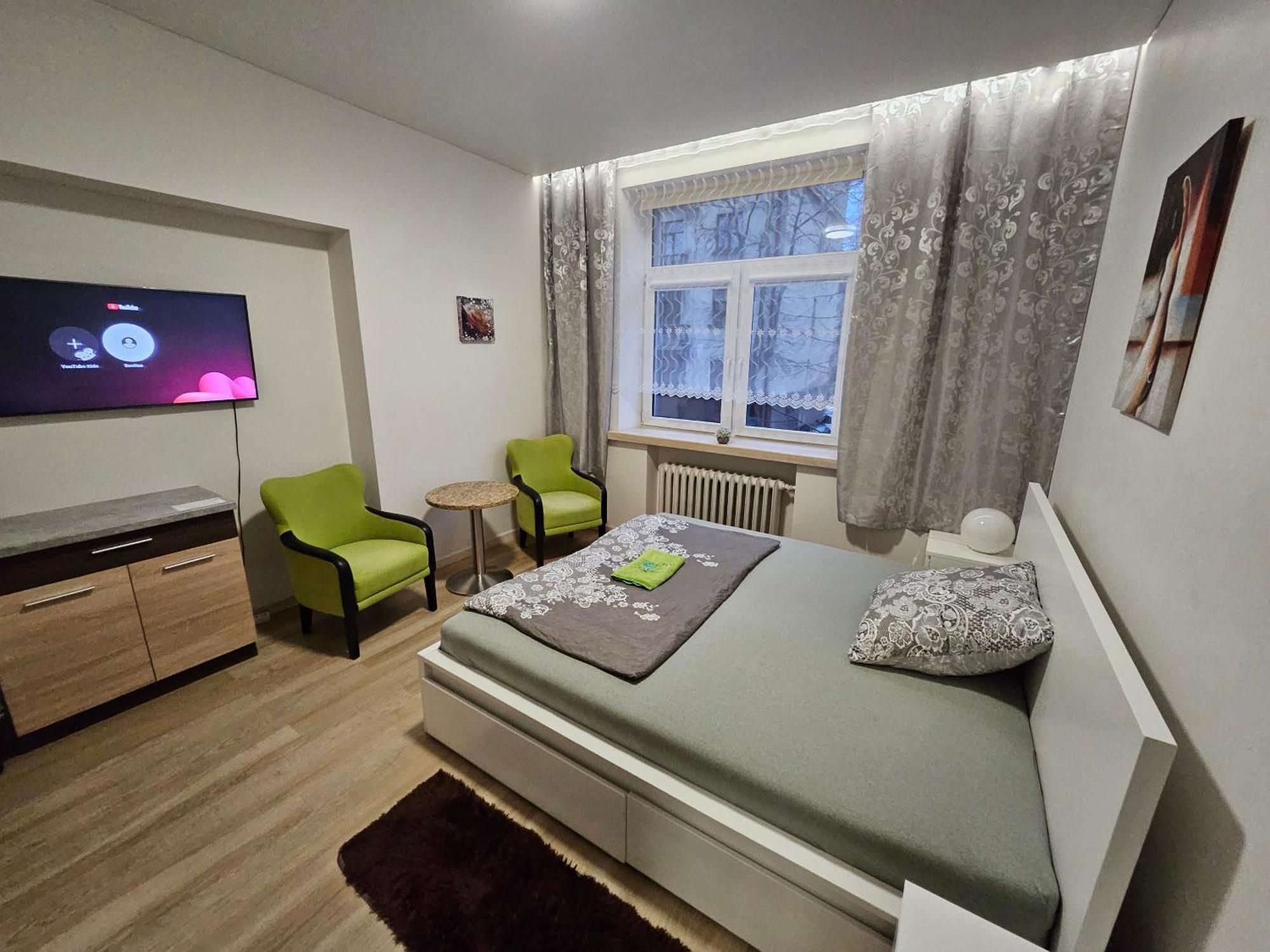 Kauno Apartamentai King Size Bed Kaunas Extérieur photo